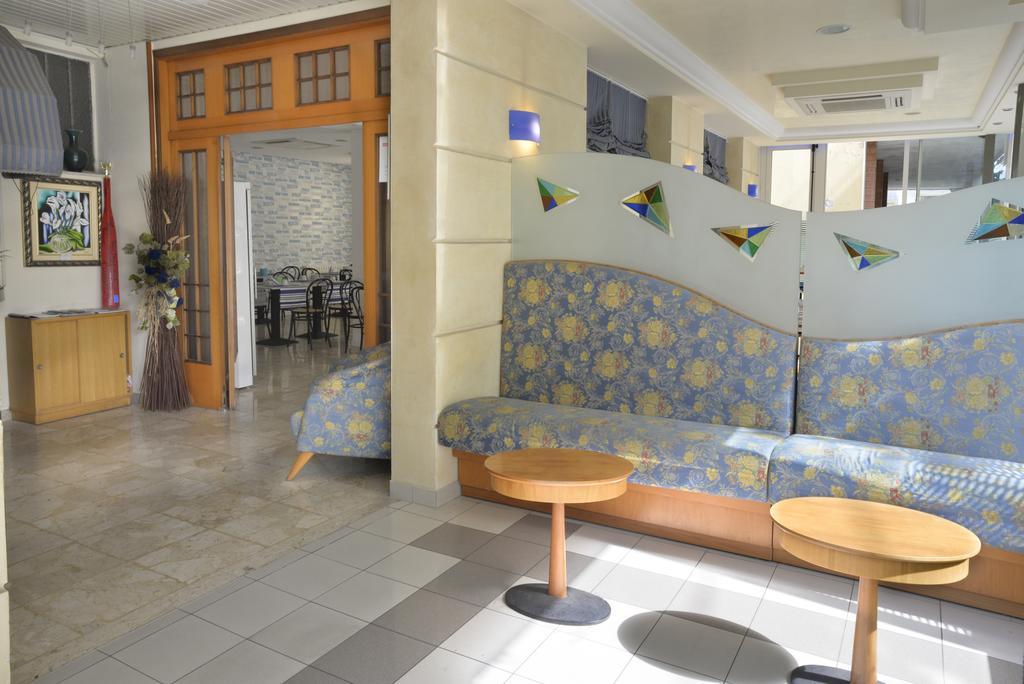 Hotel Ave Rimini Exterior photo