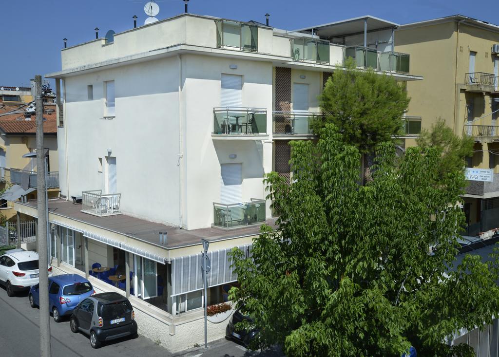 Hotel Ave Rimini Exterior photo