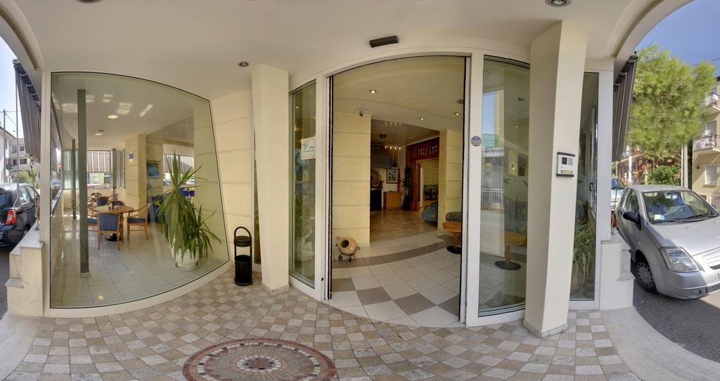 Hotel Ave Rimini Exterior photo
