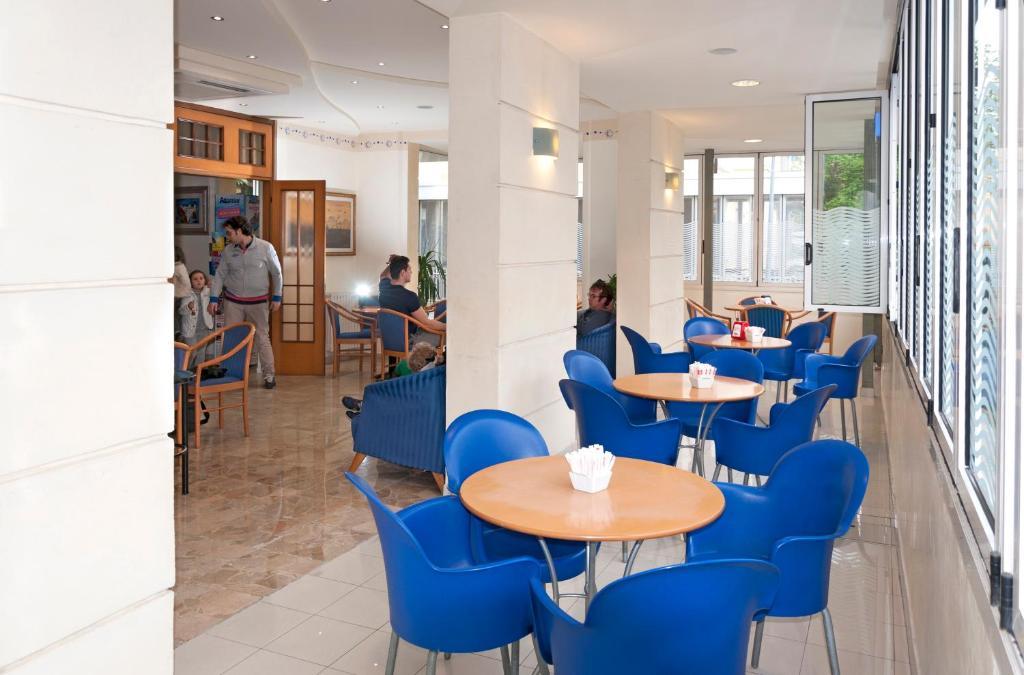 Hotel Ave Rimini Exterior photo